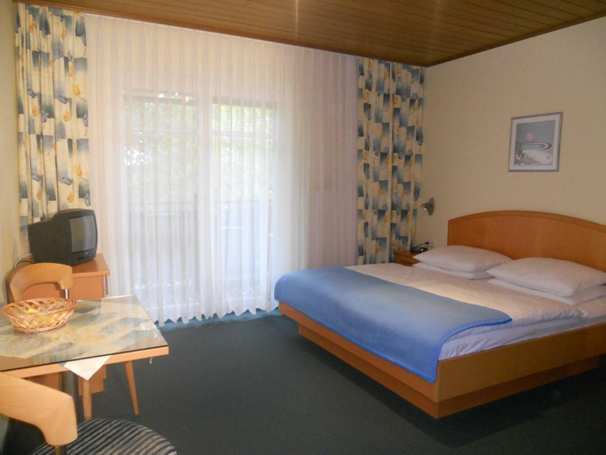 Bed and Breakfast Gastehaus Moser Подерсдорф-ам-Зе Экстерьер фото